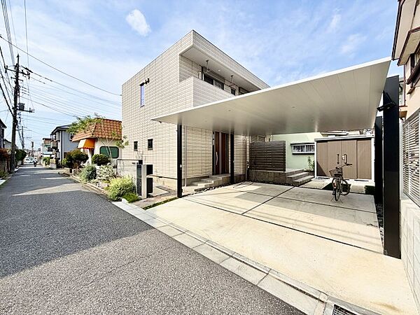 閑静な住宅街に佇む落ち着いた住環境！穏やかな毎日をお過ごしいただけます!