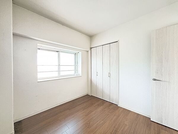 洋室が3室あり家族それぞれの個室や子供部屋に最適です♪