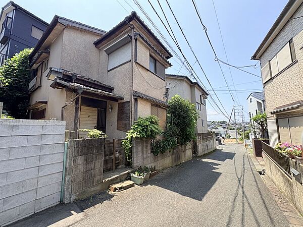 解体更地渡しの為お住まいに必要な諸経費を抑えることができ、資金計画の見通しが立ちやすいです♪