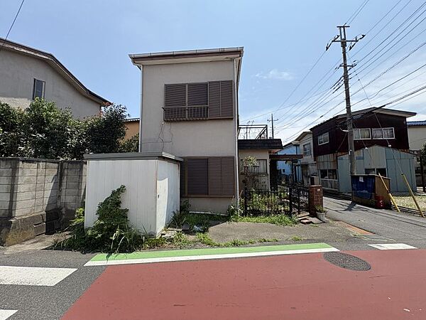 バス停まで徒歩約1分の立地！お買い物やお出かけ時にも便利です♪
