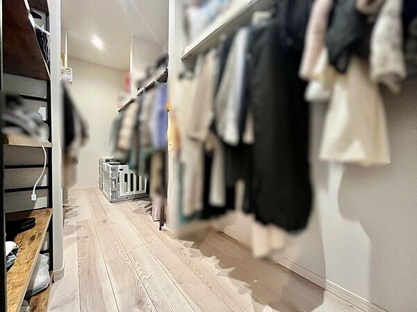 大きなWIC付きです！お荷物の多い方も安心です！