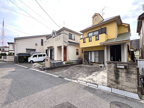 小中学校が徒歩10分圏内！お子様の通学も安心です♪