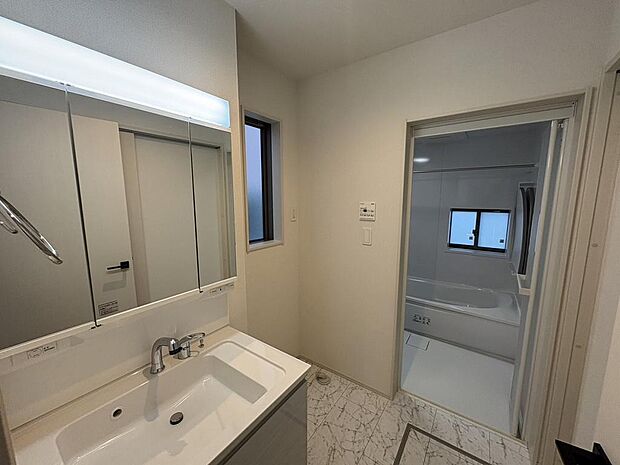 〜サンケイ商事にお任せください〜当社は地元密着型　お客様のご要望・期待にお応え〜サンケイ商事にお任せください〜当社は地元密着型　お客様のご要望・期待にお応えします。します。