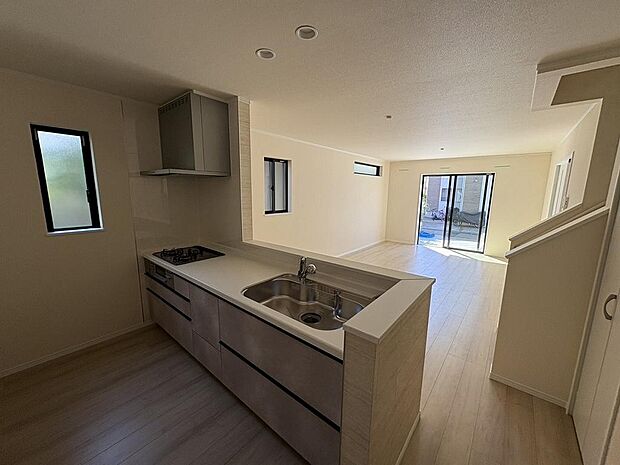 〜サンケイ商事にお任せください〜当社は地元密着型　お客様のご要望・期待にお応えします。