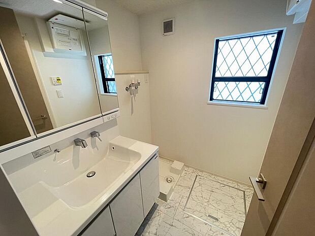 〜サンケイ商事にお任せください〜当社は地元密着型　お客様のご要望・期待にお応えします。