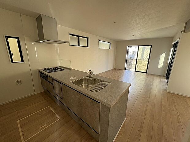 〜サンケイ商事にお任せください〜当社は地元密着型　お客様のご要望・期待にお応えします。