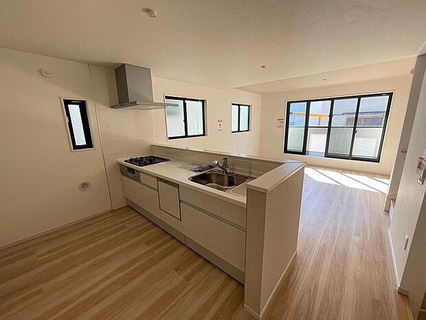 〜サンケイ商事にお任せください〜当社は地元密着型　お客様のご要望・期待にお応えします。