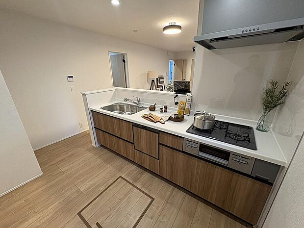 〜サンケイ商事にお任せください〜当社は地元密着型　お客様のご要望・期待にお応えします。