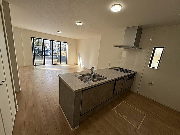 〜サンケイ商事にお任せください〜当社は地元密着型　お客様のご要望・期待にお応えします。