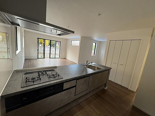 〜サンケイ商事にお任せください〜当社は地元密着型　お客様のご要望・期待にお応えします。