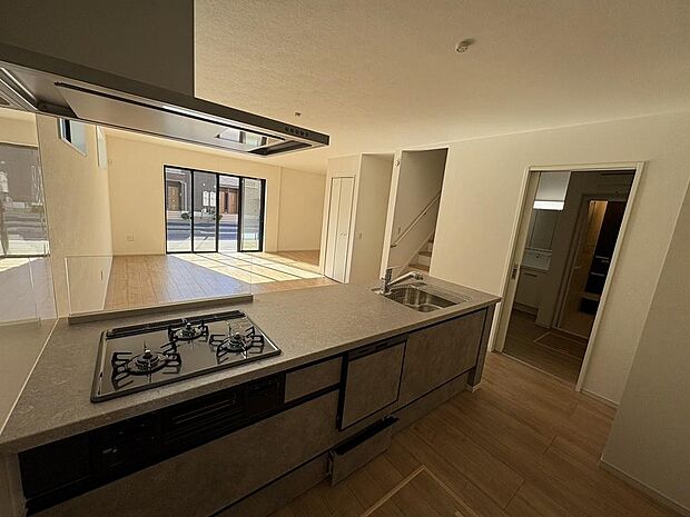 〜サンケイ商事にお任せください〜当社は地元密着型 お客様のご要望〜サンケイ商事にお任せください〜当社は地元密着型 お客様のご要望・期待にお応えします。期待にお応えします。