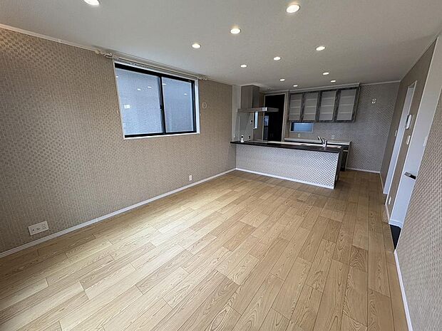 〜サンケイ商事にお任せください〜当社は地元密着型　お客様のご要望・期待にお応えします。