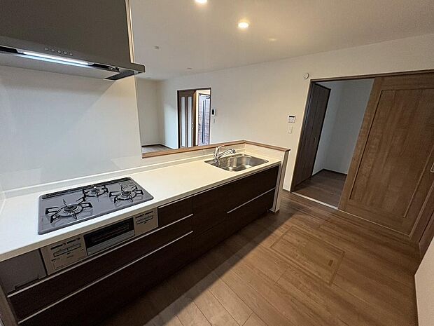 〜サンケイ商事にお任せください〜当社は地元密着型　お客様のご要望・期待に〜サンケイ商事にお任せください〜当社は地元密着型　お客様のご要望・期待にお応えします。お応えします。