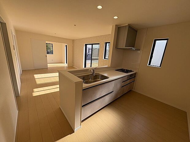 〜サンケイ商事にお任せください〜当社は地元密着型　お客様のご要望・期待にお応えします。