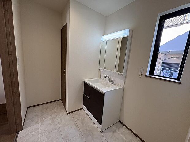 〜サンケイ商事にお任せください〜当社は地元密着型　お客様のご要望・期待にお応えします。