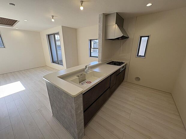 〜サンケイ商事にお任せください〜当社は地元密着型　お客様のご要望・期待にお応えします。