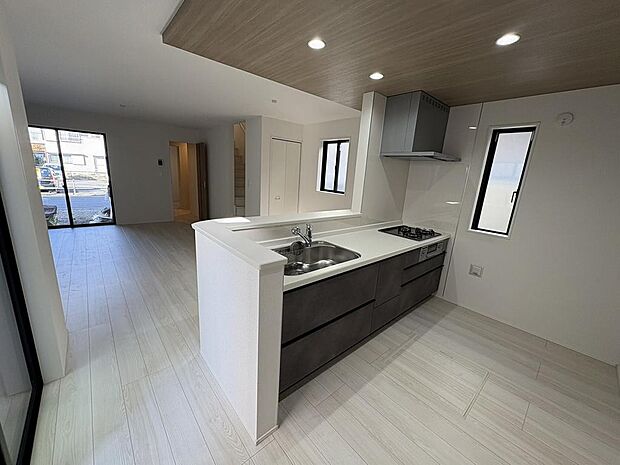 〜サンケイ商事にお任せください〜当社は地元密着型　お客様のご要望・期待にお応えします。