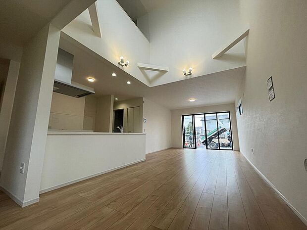 〜サンケイ商事にお任せください〜当社は地元密着型　お客様のご要望・期待にお応えします。