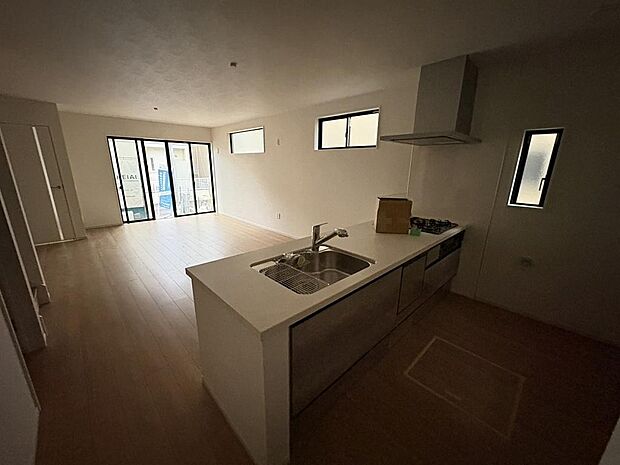 〜サンケイ商事にお任せください〜当社は地元密着型　お客様のご要望・期待にお応えします。