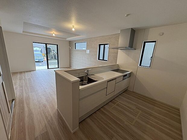 〜サンケイ商事にお任せください〜当社は地元密着型　お客様のご要望・期待にお応えします。