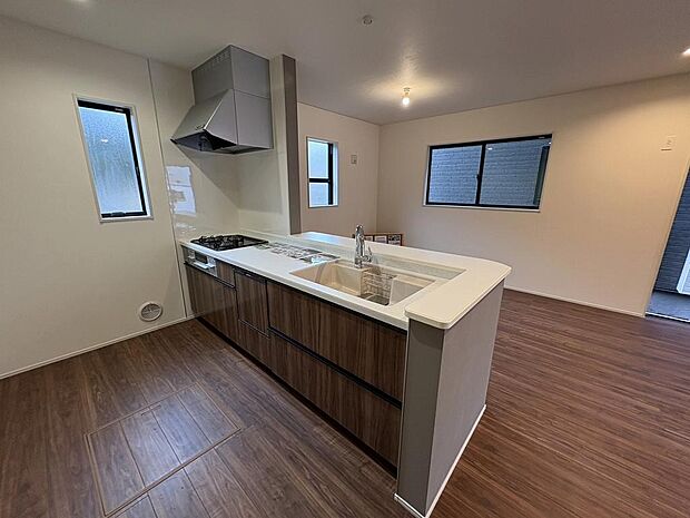 〜サンケイ商事にお任せください〜当社は地元密着型　お客様のご要望・期待にお応えします。