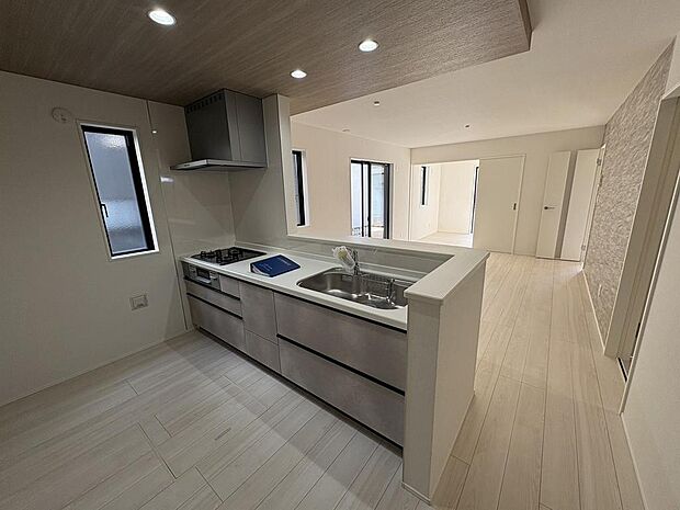 〜サンケイ商事にお任せください〜当社は地元密着型　お客様のご要望・期待にお応えします。