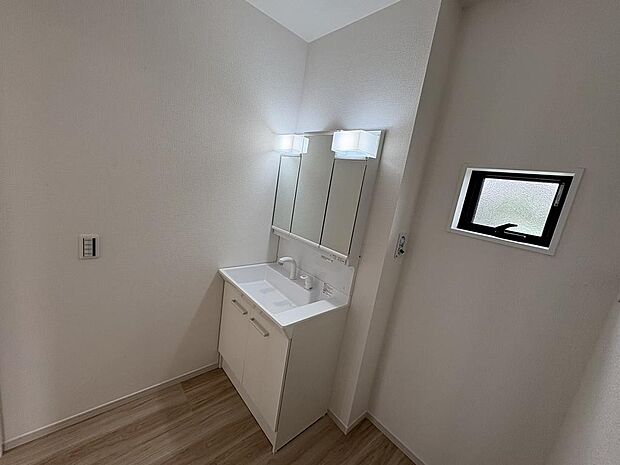 〜サンケイ商事にお任せください〜当社は地元密着型　お客様のご要望・期待にお応えします。