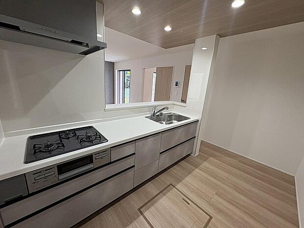 〜サンケイ商事にお任せください〜当社は地元密着型　お客様のご要望・期待にお応えします。