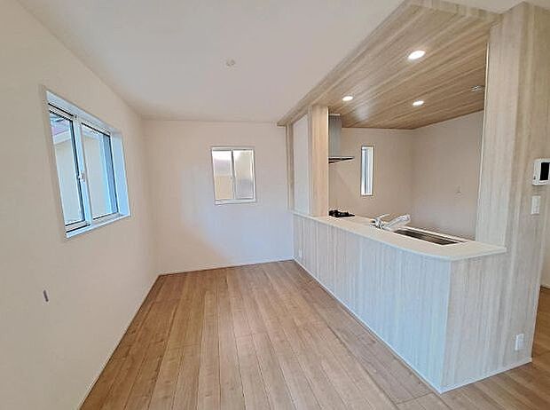 〜サンケイ商事にお任せください〜当社は地元密着型　お客様のご要望・期待にお応えします。