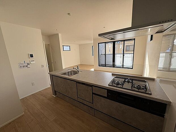 〜サンケイ商事にお任せください〜当社は地元密着型　お客様のご要望・期待にお応えします。〜サンケイ商事にお任せください〜当社は地元密着型　お客様のご要望・期待にお応えします。