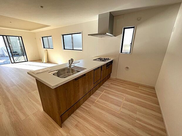 〜サンケイ商事にお任せください〜当社は地元密着型　お客様のご要望・期待にお応えします。