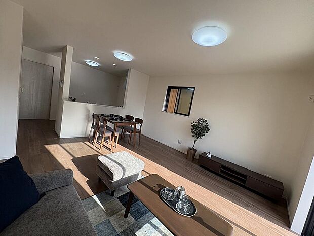 〜サンケイ商事にお任せください〜当社は地元密着型〜サンケイ商事にお任せください〜当社は地元密着型 お客様のご要望・期待にお応えします。客様のご要望・期待にお応えします。