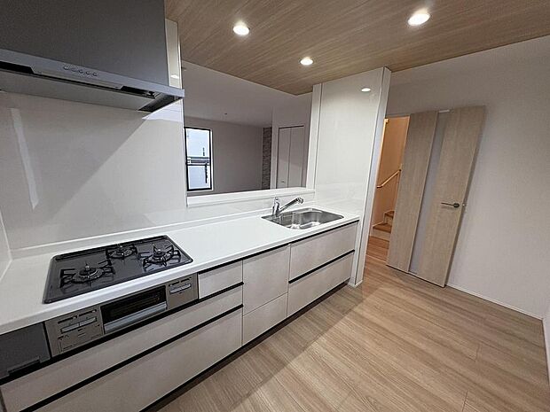 〜サンケイ商事にお任せください〜当社は地元密着型　お客様のご要望・期待にお応えします。