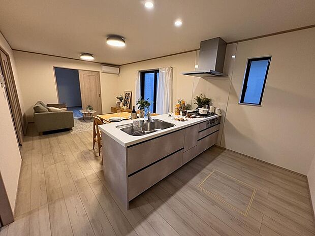 〜サンケイ商事にお任せください〜当社は地元密着型　お客様のご要望・期待にお応えします。