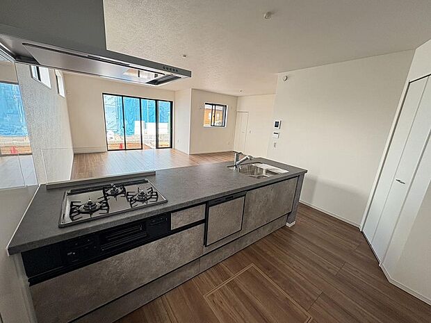 〜サンケイ商事にお任せください〜当社は地元密着型　お客様のご要望・期待にお応えします。