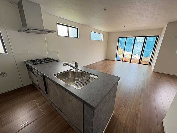 〜サンケイ商事にお任せください〜当社は地元密着型　お客様のご要望・期待にお応えします。