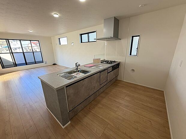 〜サンケイ商事にお任せください〜当社は地元密着型　お客様のご要望・期待にお応えします。