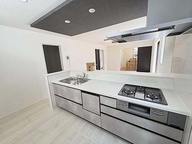 〜サンケイ商事にお任せください〜当社は地元密着型 お〜サンケイ商事にお任せください〜当社は地元密着型 お客様のご要望・期待にお応えします。客様のご要望・期待にお応えします。