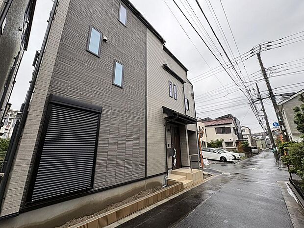 〜サンケイ商事にお任せください〜当社は地元密着型 お客様のご要望・〜サンケイ商事にお任せください〜当社は地元密着型 お客様のご要望・期待にお応えします。期待にお応えします。