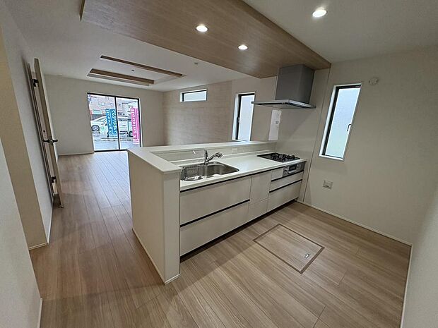 〜サンケイ商事にお任せください〜当社は地元密着型　お客様のご要望・期待にお応えします。
