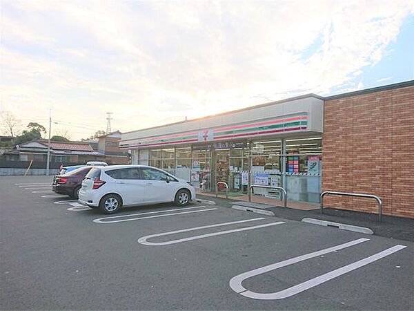 セブンイレブン四街道めいわ4丁目店 徒歩7分。 500m