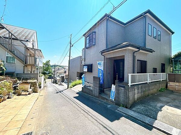 【内外装リフォーム中9/25更新】価格には消費税、リフォーム費用を含みます。外壁塗装によりきれいに生まれ変わります。リフォーム中でもご案内可能ですので、内覧希望の方はお電話ください。