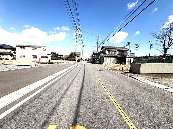 前面道路含む現地写真