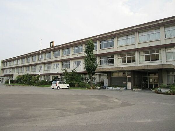 福地中学校 140m