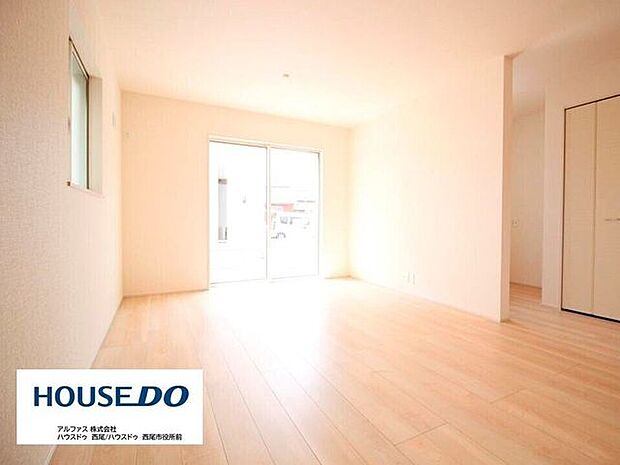 同型写真（リビング）