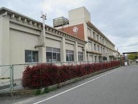 三和小学校 1330m