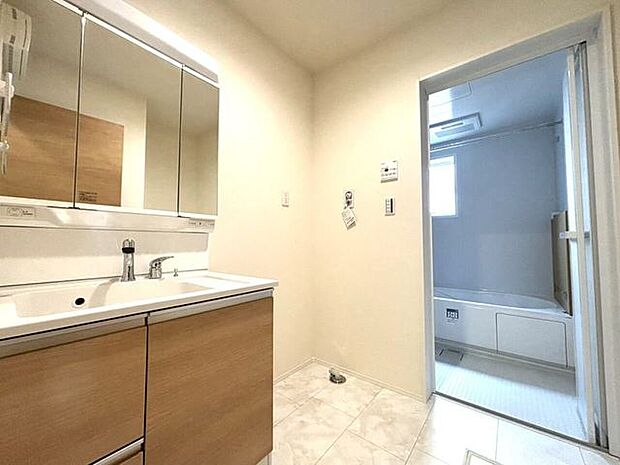 同型写真（その他室内）