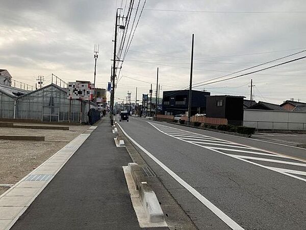 前面道路含む現地写真