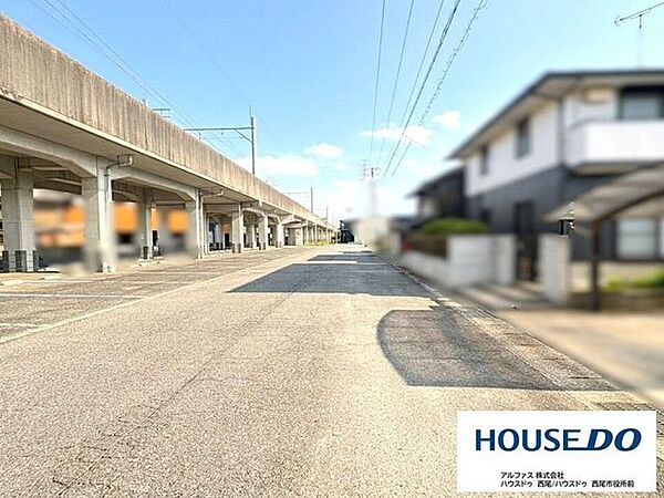 前面道路含む現地写真