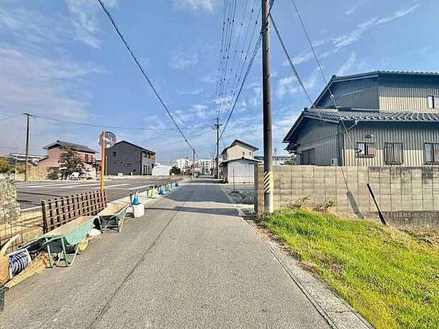 前面道路含む現地写真